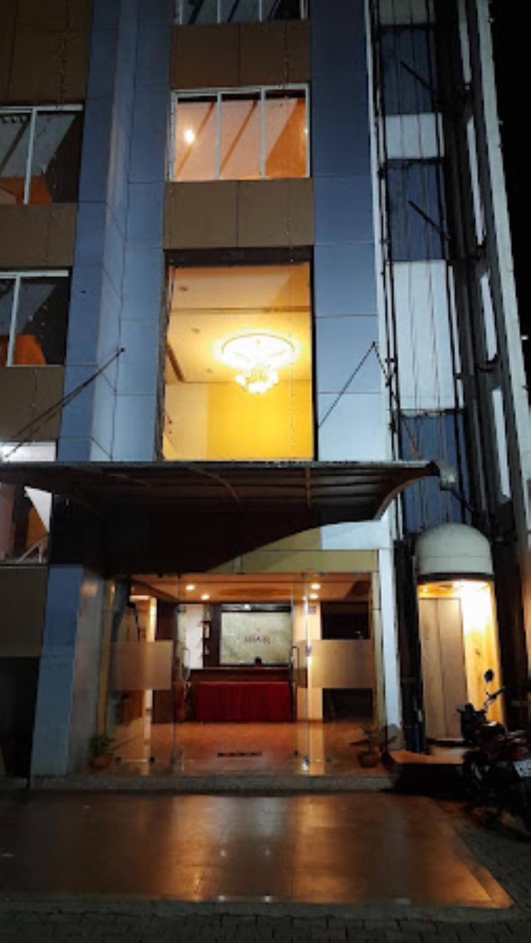 Hotel Maratha Palace,Satara Εξωτερικό φωτογραφία