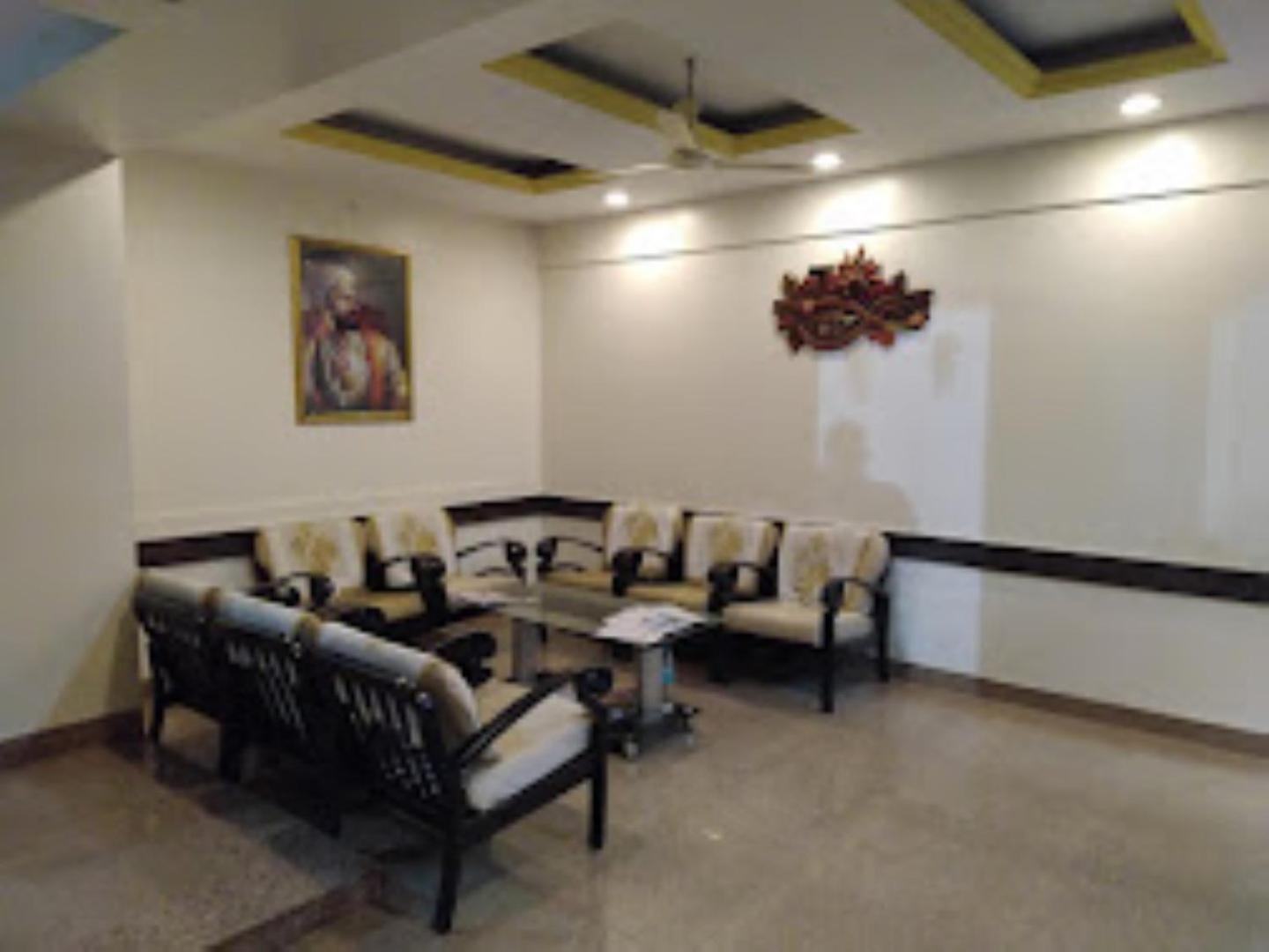 Hotel Maratha Palace,Satara Εξωτερικό φωτογραφία
